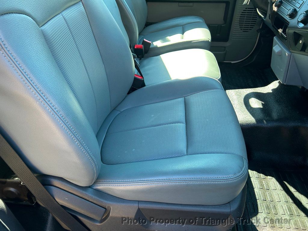 2015 Ford F250HD UTILITY JUST 35k MILES! HITCH! ++POWER EQUIPMENT! SUPER CLEAN UNIT! FINANCE OR LEASE! - 22879123 - 90