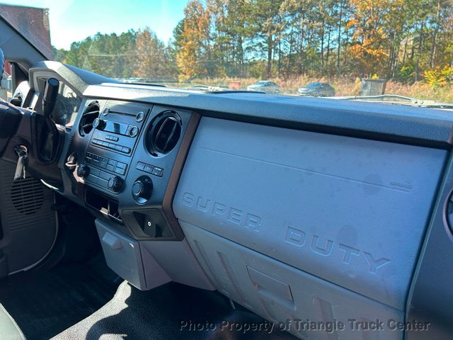 2015 Ford F250HD UTILITY JUST 35k MILES! HITCH! ++POWER EQUIPMENT! SUPER CLEAN UNIT! FINANCE OR LEASE! - 22879123 - 95