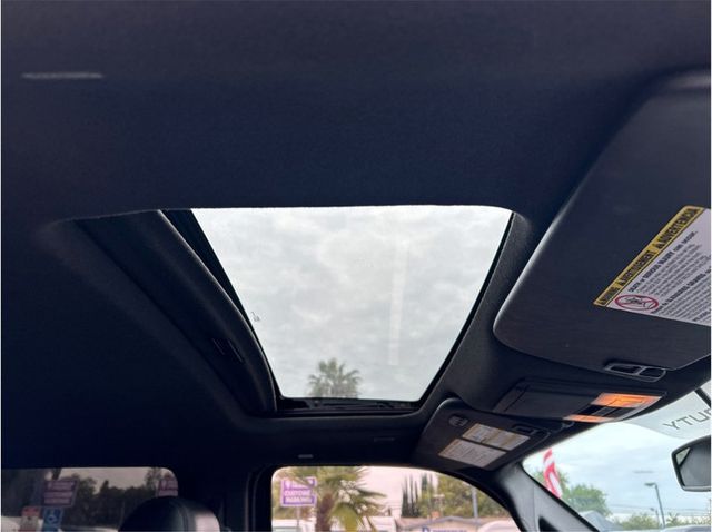 2015 Ford F350 Super Duty Crew Cab PLATINUM DUALLY 4X4 DIESEL NAV BACK UP CAM CLEAN - 22988669 - 27