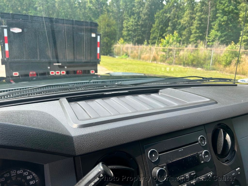 2015 Ford F350HD 12 FOOTER JUST 39k MILES! SUPER CLEAN UNIT! ONE OWNER! HEAVY SPEC 14,000 GVW - 21951287 - 68