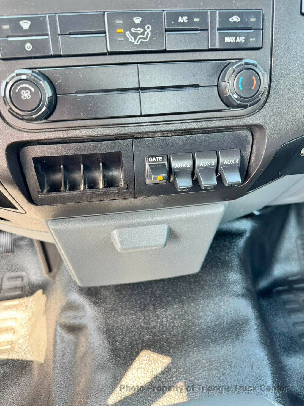 2015 Ford F350HD 12+ FOOT DECK LIFT GATE  - 22985901 - 16