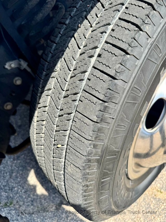 2015 Ford F350HD 12+ FOOT DECK LIFT GATE  - 22985901 - 27