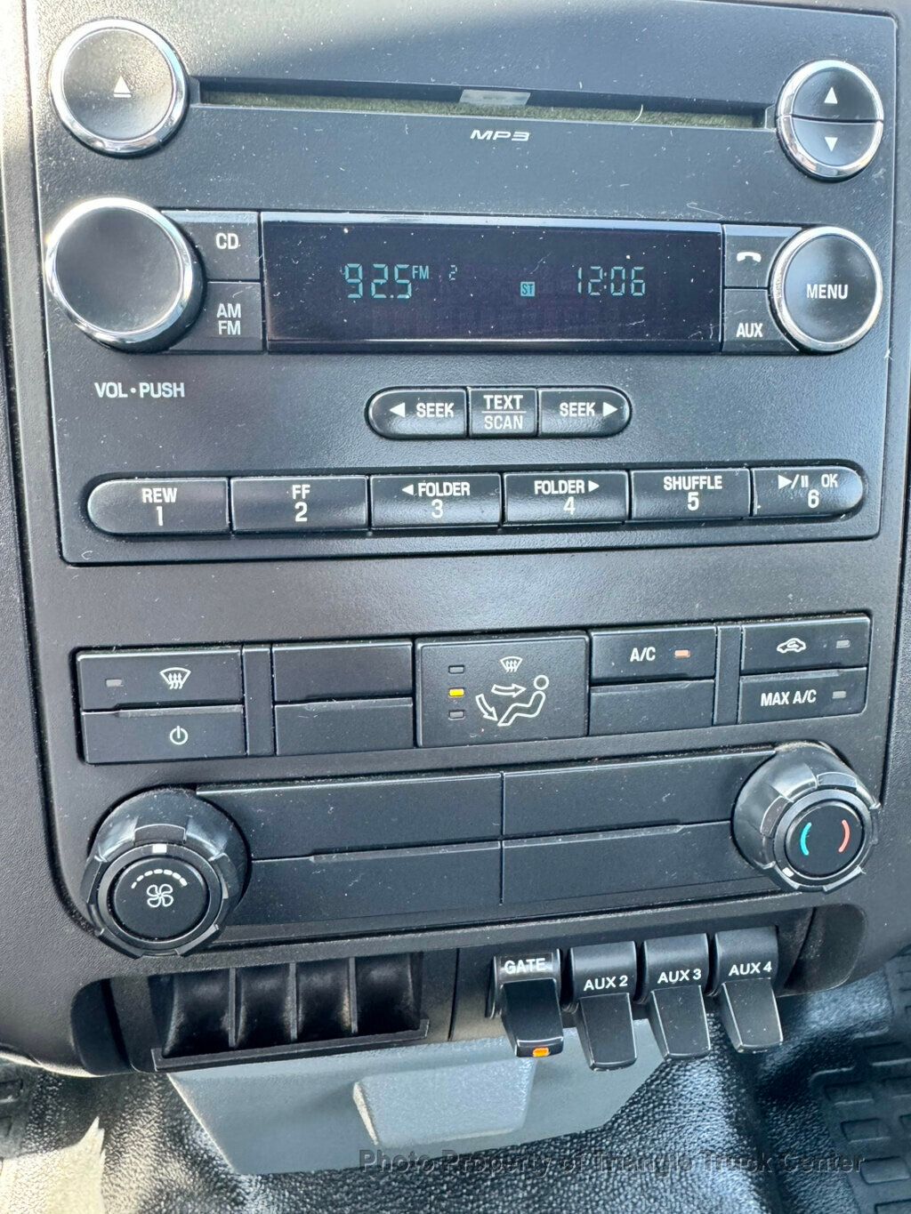 2015 Ford F350HD 12+ FOOT DECK LIFT GATE  - 22985901 - 34