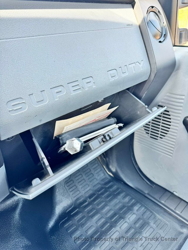 2015 Ford F350HD 12+ FOOT DECK LIFT GATE  - 22985901 - 48