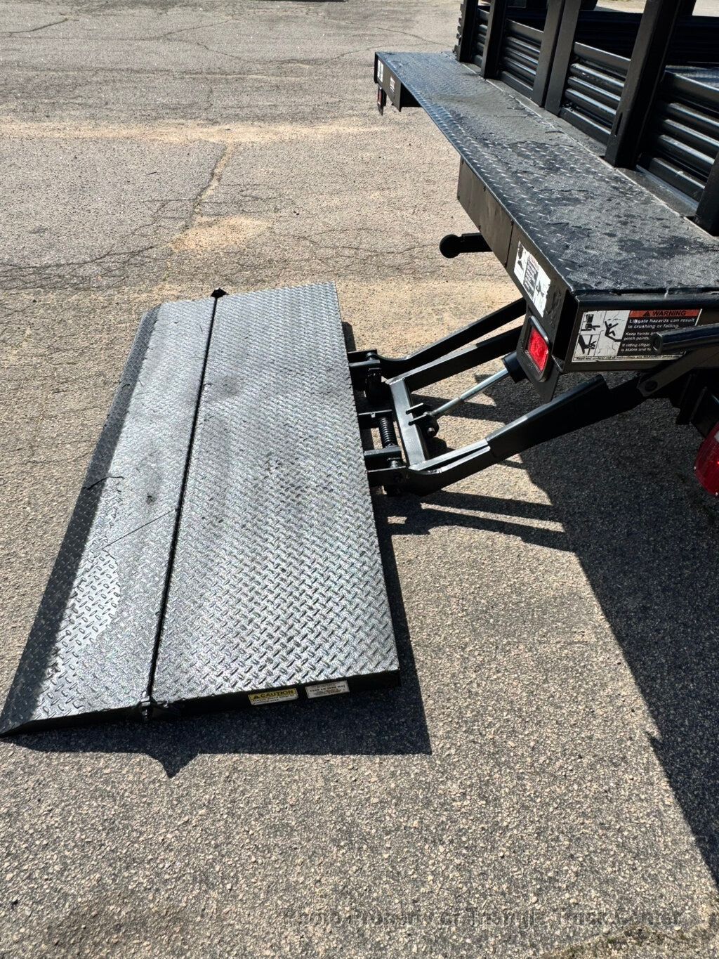 2015 Ford F350HD 12+ FOOT STEEL DECK LIFT GATE HEAVY SPEC 14,000 GVW! TALL STAKE SIDES - 22985901 - 3