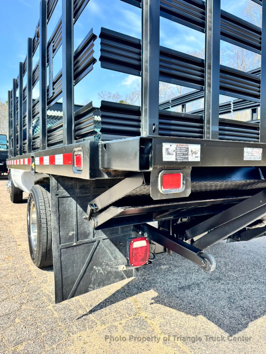 2015 Ford F350HD 12+ FOOT STEEL DECK LIFT GATE HEAVY SPEC 14,000 GVW! TALL STAKE SIDES - 22985901 - 43