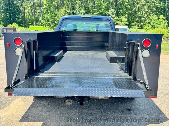 2015 Ford F350HD CREW CAB UTILITY DRW JUST 45k MILES! LIFT GATE! LIMITED SLIP AXLE! - 23029950 - 26