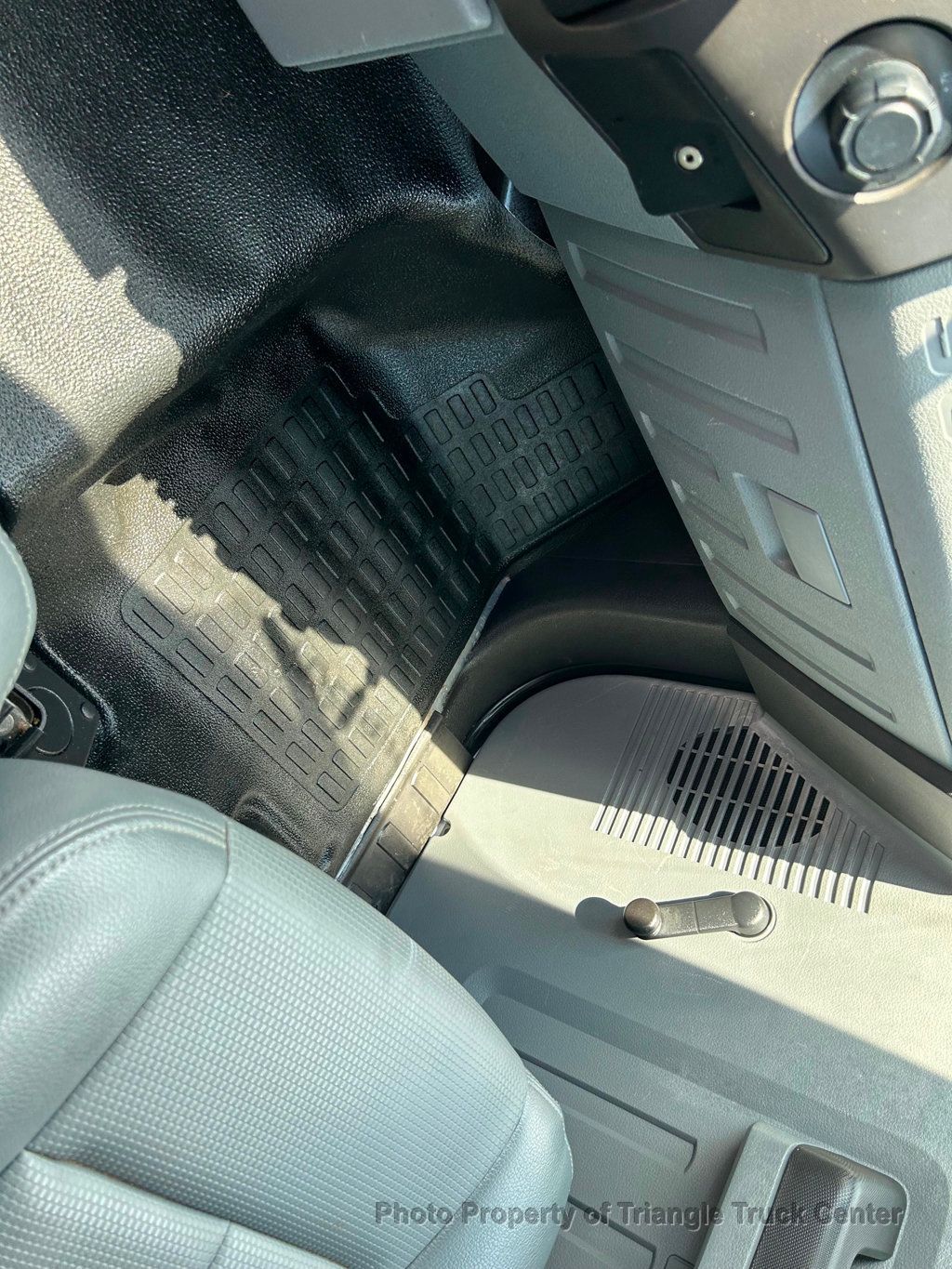 2015 Ford F350HD WALK IN UTILITY JUST 36k MILES! SUPER CLEAN UNIT! 100 PICTURES - 22863626 - 57