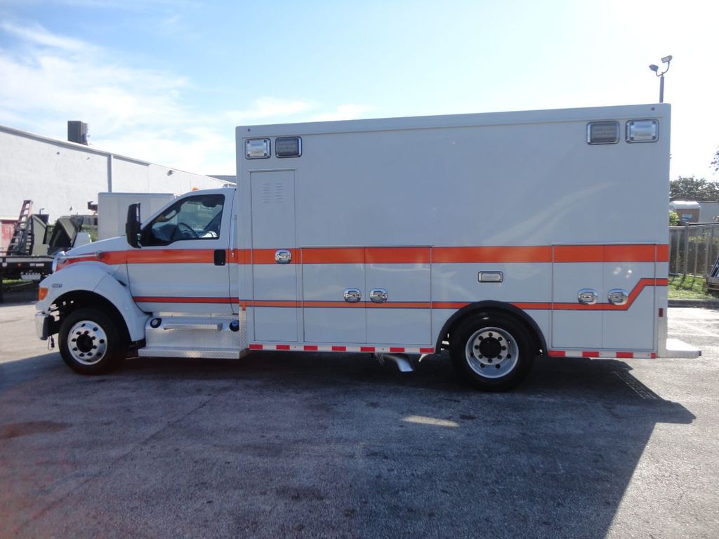 2015 Ford F650 12FT AMBULANCE - 21618974 - 11