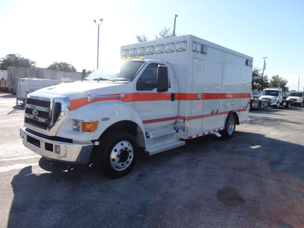 2015 Ford F650 12FT AMBULANCE - 21618974 - 1