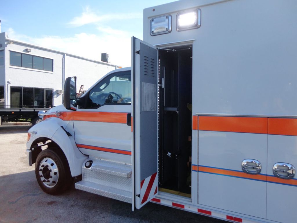 2015 Ford F650 12FT AMBULANCE - 21618974 - 20