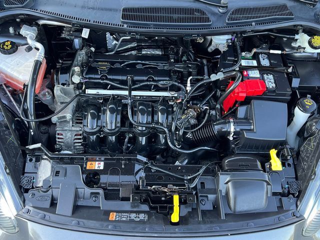 2015 Ford Fiesta 4dr Sedan SE - 23037716 - 18