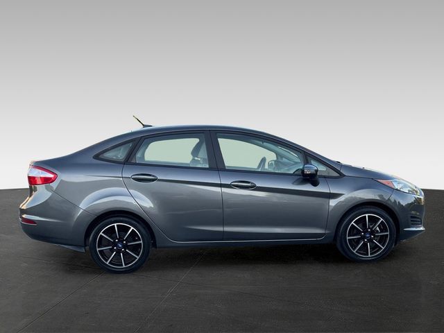 2015 Ford Fiesta 4dr Sedan SE - 23037716 - 5