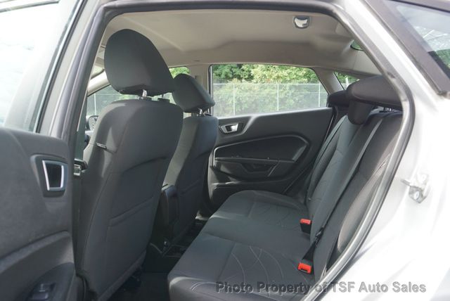 2015 Ford Fiesta 4dr Sedan SE - 23084553 - 10
