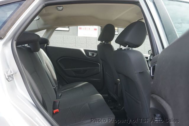 2015 Ford Fiesta 4dr Sedan SE - 23084553 - 11