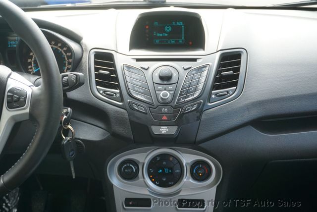 2015 Ford Fiesta 4dr Sedan SE - 23084553 - 13