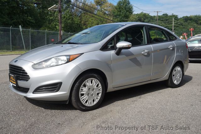 2015 Ford Fiesta 4dr Sedan SE - 23084553 - 2