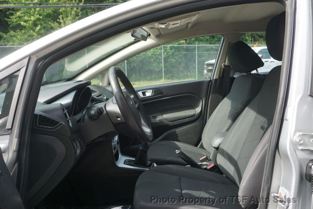 2015 Ford Fiesta 4dr Sedan SE - 23084553 - 8