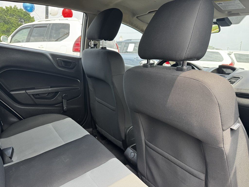 2015 Ford Fiesta 5dr Hatchback S - 23055433 - 12