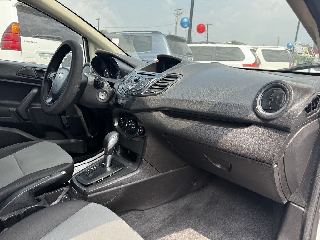 2015 Ford Fiesta 5dr Hatchback S - 23055433 - 14