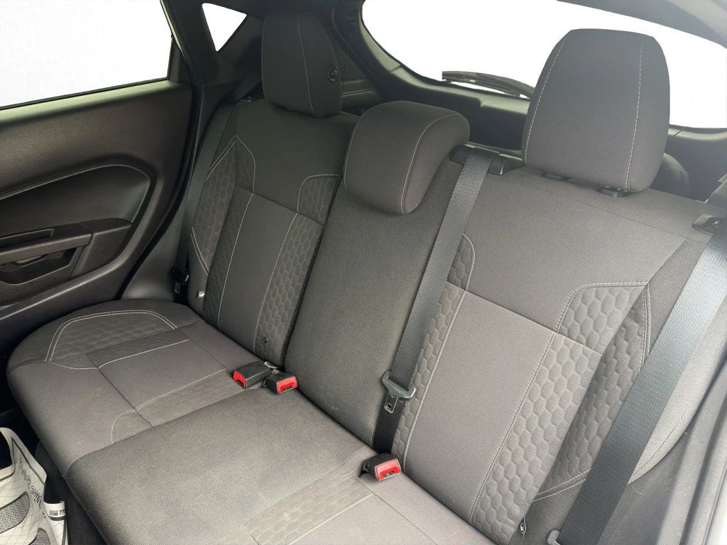 2015 Ford Fiesta 5dr Hatchback ST - 22939541 - 12