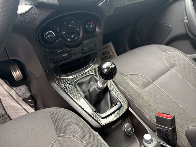 2015 Ford Fiesta 5dr Hatchback ST - 22939541 - 16