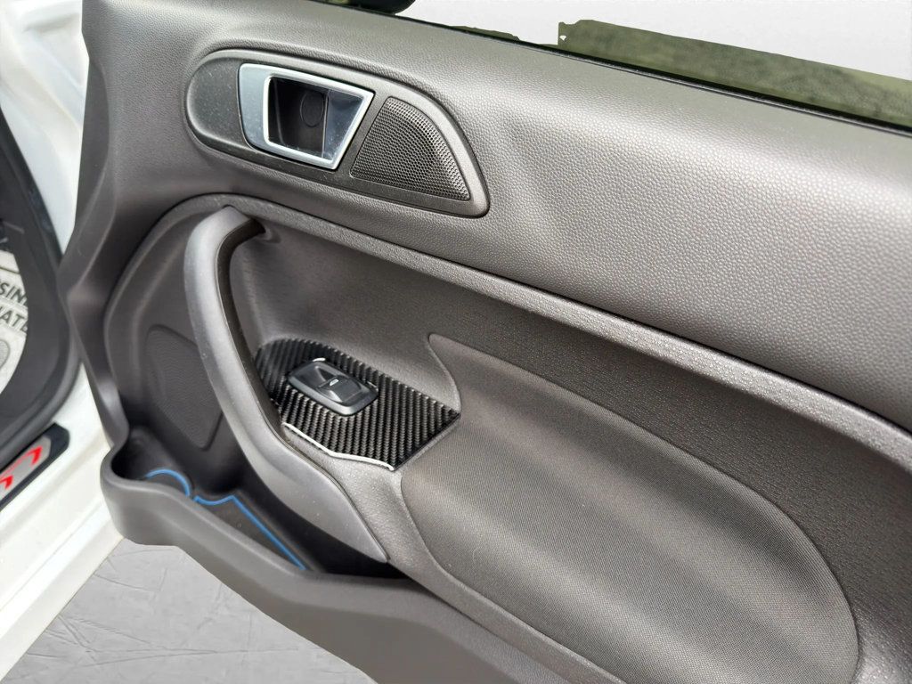 2015 Ford Fiesta 5dr Hatchback ST - 22939541 - 18