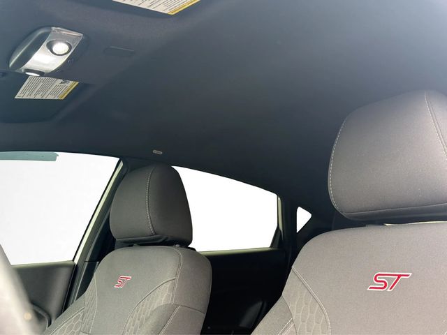2015 Ford Fiesta 5dr Hatchback ST - 22939541 - 29