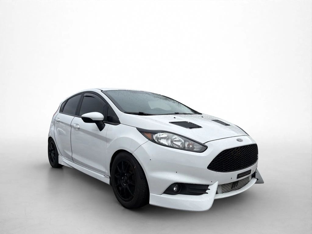 2015 Ford Fiesta 5dr Hatchback ST - 22939541 - 6