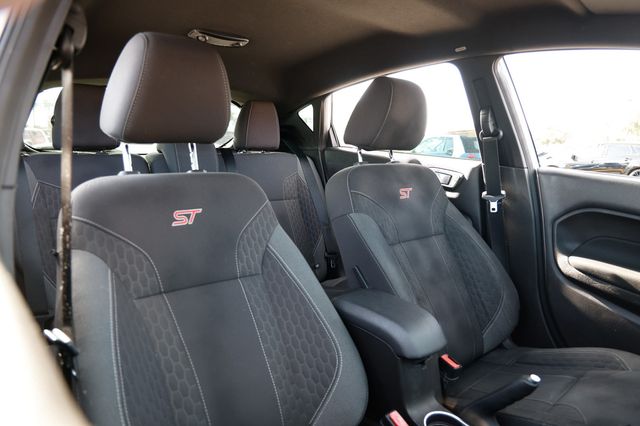 2015 Ford Fiesta 5dr Hatchback ST - 22966845 - 18