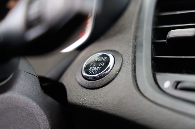 2015 Ford Fiesta 5dr Hatchback ST - 22966845 - 34