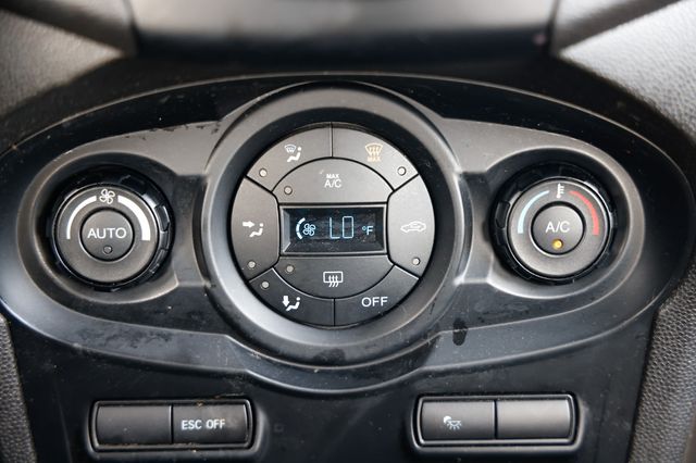 2015 Ford Fiesta 5dr Hatchback ST - 22966845 - 38