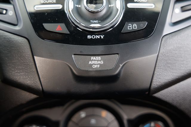 2015 Ford Fiesta 5dr Hatchback ST - 22966845 - 39