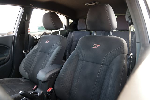 2015 Ford Fiesta 5dr Hatchback ST - 22966845 - 8