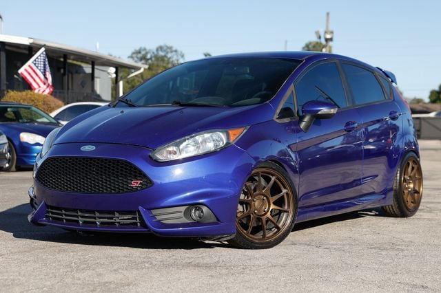 2015 Ford Fiesta 5dr Hatchback ST - 22972673 - 0
