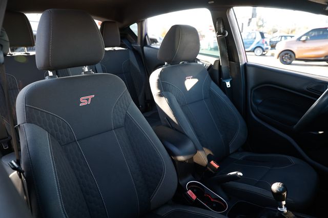 2015 Ford Fiesta 5dr Hatchback ST - 22972673 - 20