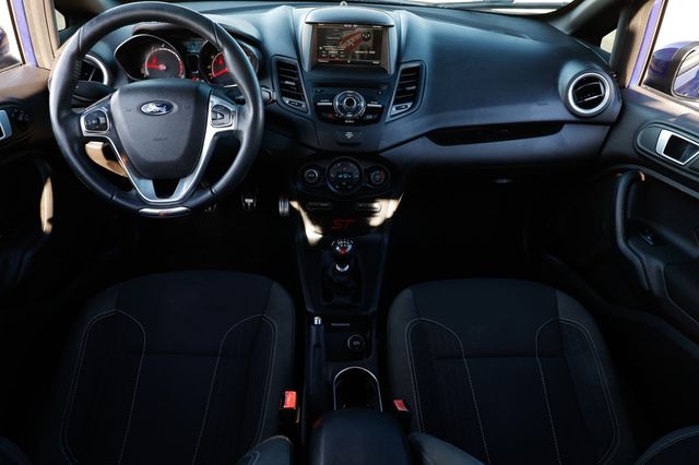 2015 Ford Fiesta 5dr Hatchback ST - 22972673 - 25
