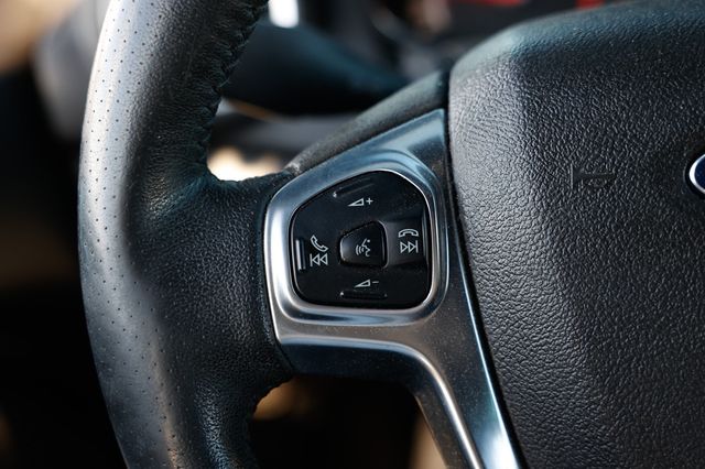 2015 Ford Fiesta 5dr Hatchback ST - 22972673 - 29