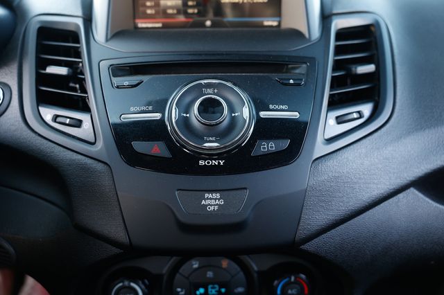 2015 Ford Fiesta 5dr Hatchback ST - 22972673 - 36