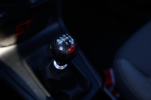 2015 Ford Fiesta 5dr Hatchback ST - 22972673 - 41