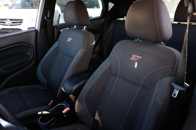 2015 Ford Fiesta 5dr Hatchback ST - 22972673 - 8