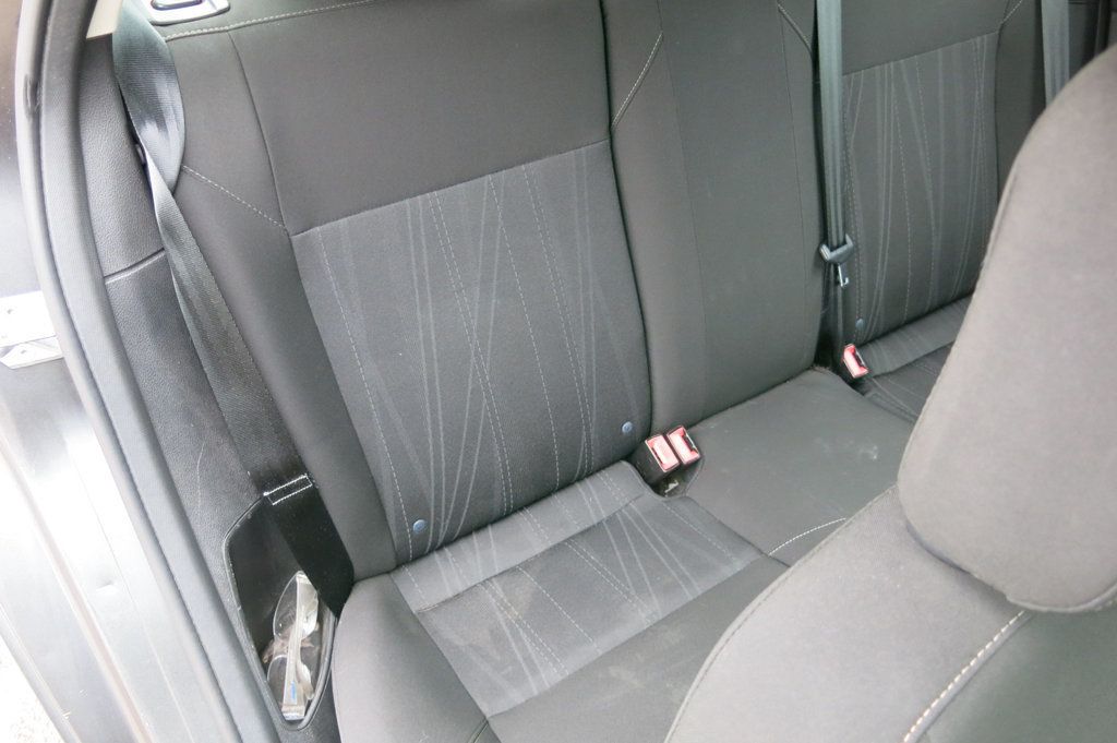 2015 Ford Focus 4dr Sedan SE - 22765977 - 44