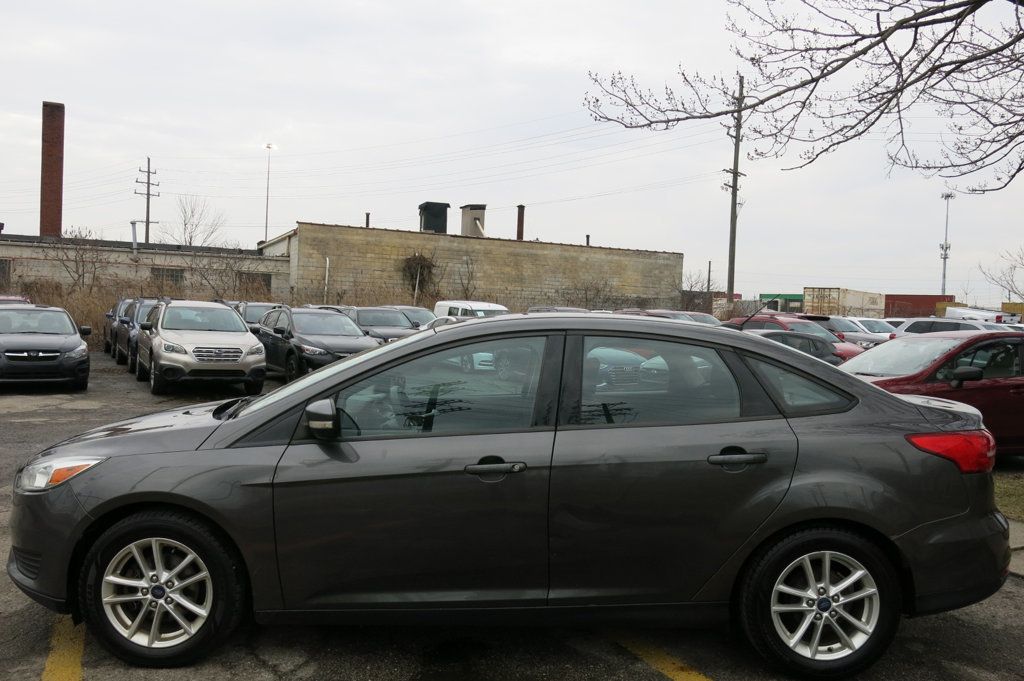 2015 Ford Focus 4dr Sedan SE - 22765977 - 5