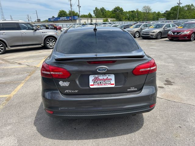 2015 Ford Focus 4dr Sedan SE - 23016742 - 4