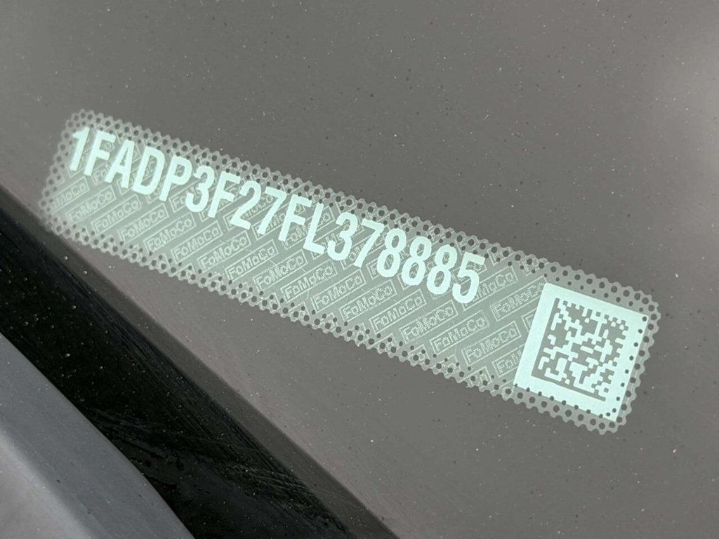 2015 Ford Focus 4dr Sedan SE - 22975308 - 16