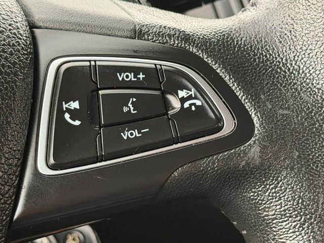 2015 Ford Focus 4dr Sedan SE - 22975308 - 26