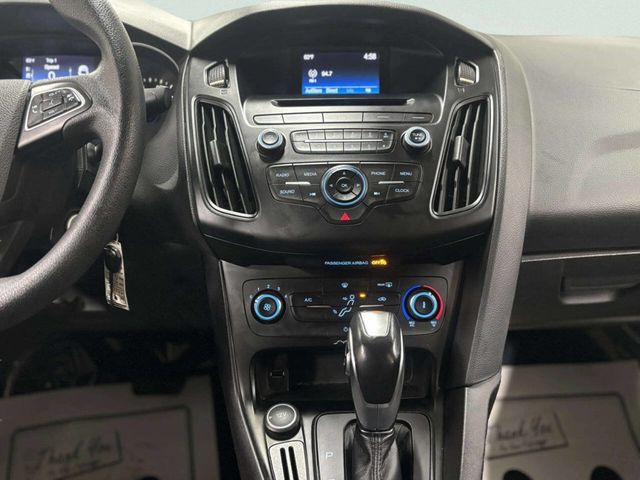 2015 Ford Focus 4dr Sedan SE - 23001751 - 21