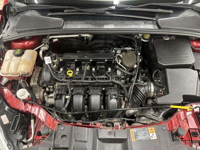 2015 Ford Focus 4dr Sedan SE - 23001751 - 8