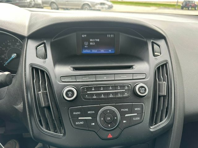 2015 Ford Focus 4dr Sedan SE - 23010325 - 13