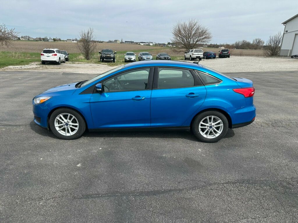 2015 Ford Focus 4dr Sedan SE - 23010325 - 1